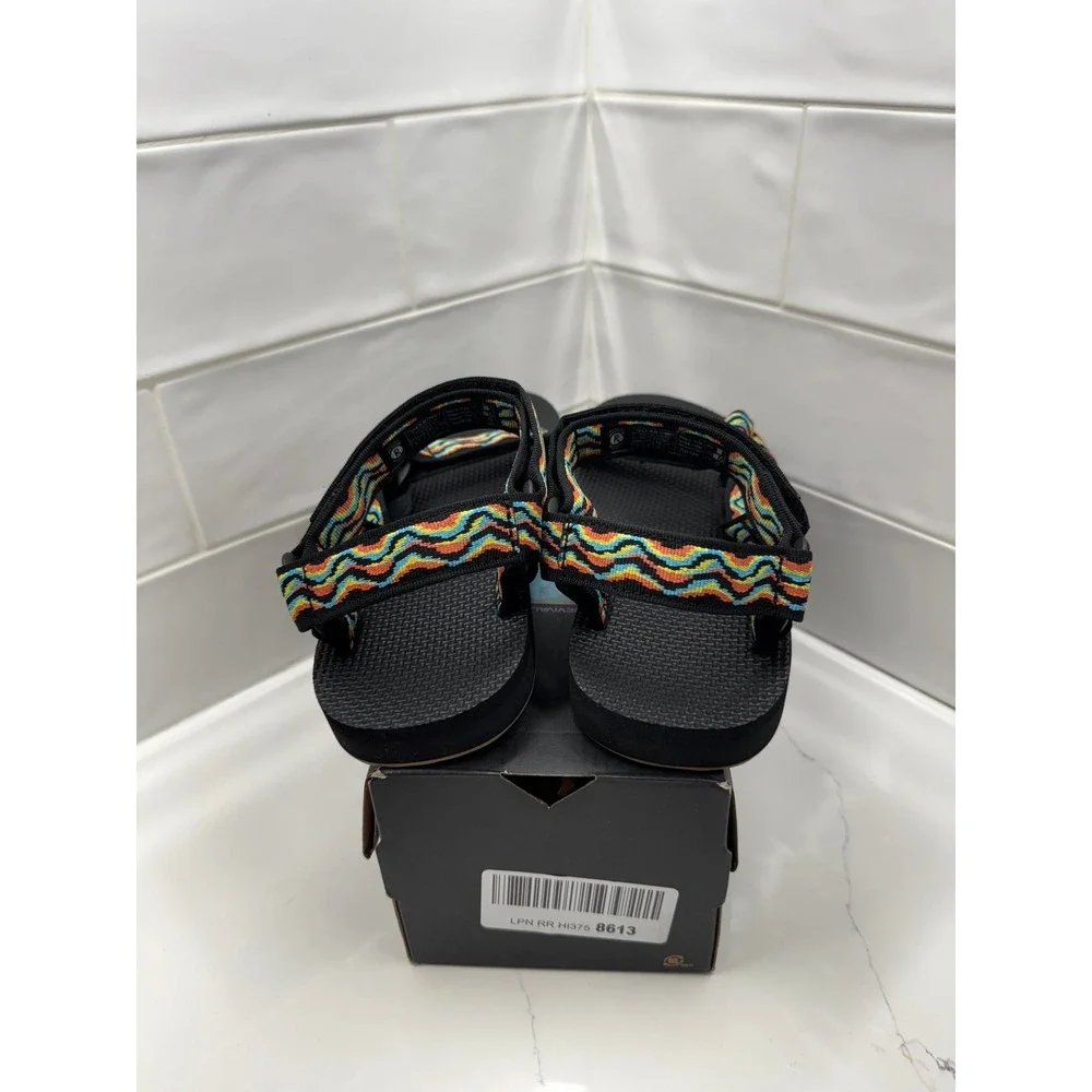 Teva 80s Archival Revival men's size 9‎